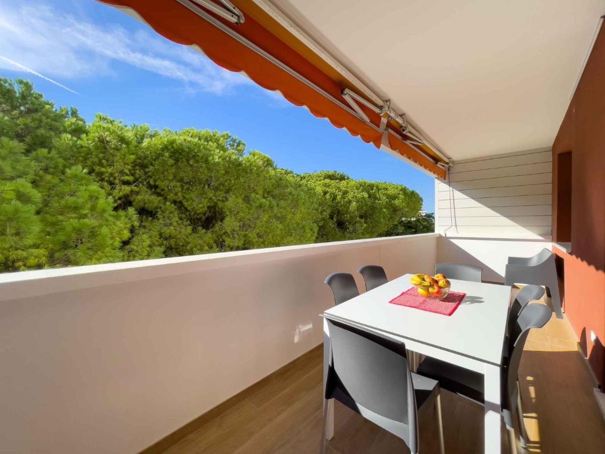 Apartment In Lignano Sabbiadoro 21783 외부 사진