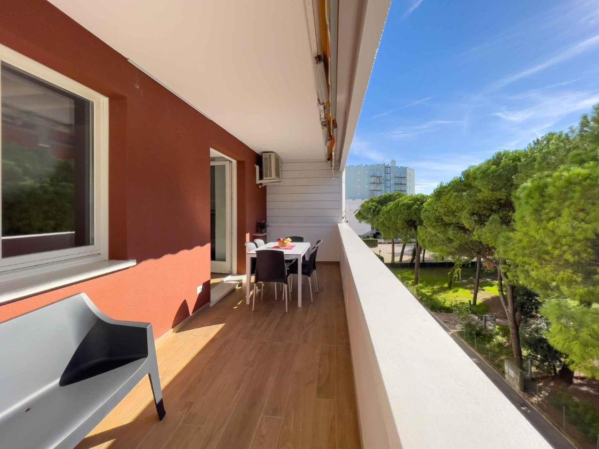 Apartment In Lignano Sabbiadoro 21783 외부 사진